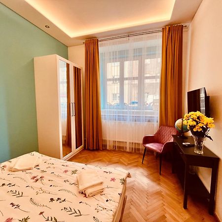 Moderni Apartman Na Hluboke V Praze - Idealni Pro 4 Prague Extérieur photo