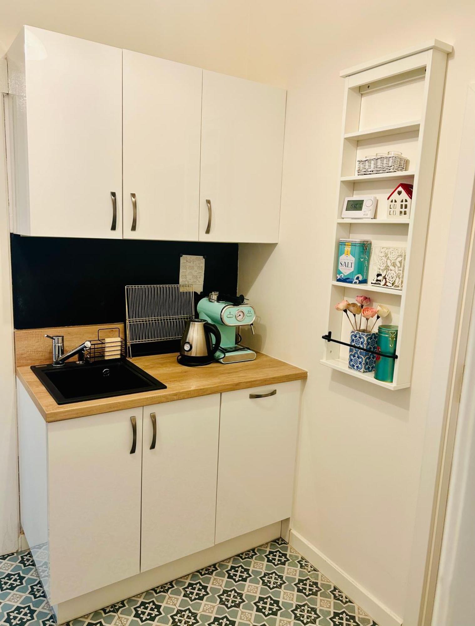 Moderni Apartman Na Hluboke V Praze - Idealni Pro 4 Prague Extérieur photo